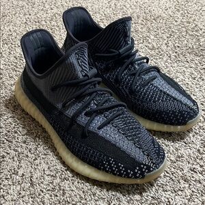 Yeezy Boost 350 Carbon